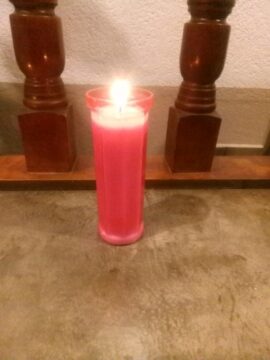 Imágenes para rendir homenaje a persona finada, estas pueden variar en su contenido.