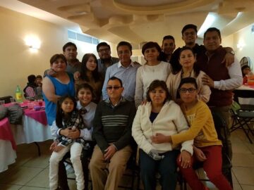 Imágenes para rendir homenaje a persona finada, estas pueden variar en su contenido.
