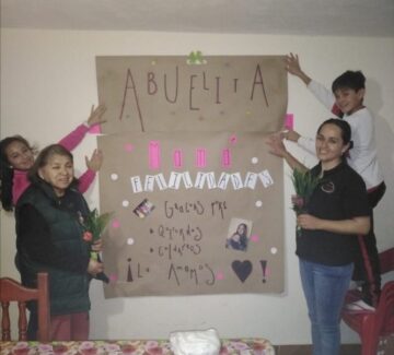 Imágenes para rendir homenaje a persona finada, estas pueden variar en su contenido.