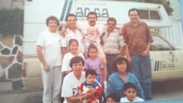 Imágenes para rendir homenaje a persona finada, estas pueden variar en su contenido.