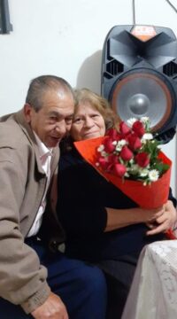 Imágenes para rendir homenaje a persona finada, estas pueden variar en su contenido.