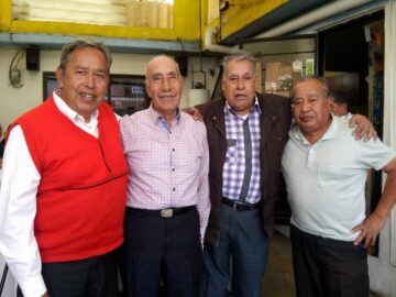 Imágenes para rendir homenaje a persona finada, estas pueden variar en su contenido.