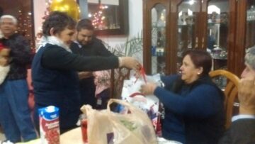 Imágenes para rendir homenaje a persona finada, estas pueden variar en su contenido.