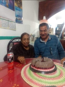 Imágenes para rendir homenaje a persona finada, estas pueden variar en su contenido.