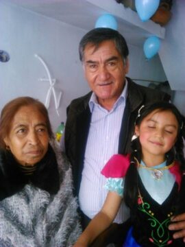 Imágenes para rendir homenaje a persona finada, estas pueden variar en su contenido.