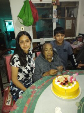 Imágenes para rendir homenaje a persona finada, estas pueden variar en su contenido.