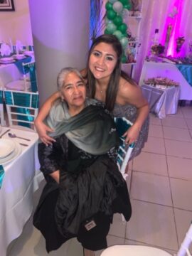 Imágenes para rendir homenaje a persona finada, estas pueden variar en su contenido.