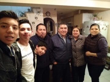 Imágenes para rendir homenaje a persona finada, estas pueden variar en su contenido.
