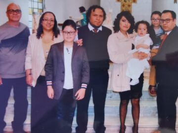 Imágenes para rendir homenaje a persona finada, estas pueden variar en su contenido.