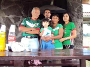 Imágenes para rendir homenaje a persona finada, estas pueden variar en su contenido.