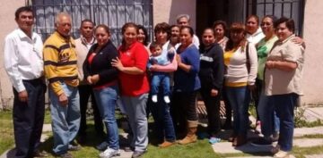 Imágenes para rendir homenaje a persona finada, estas pueden variar en su contenido.