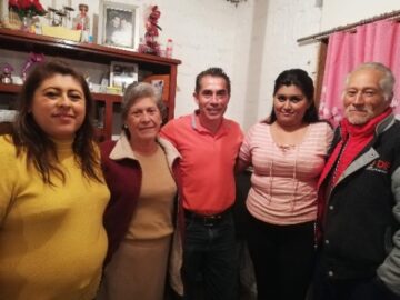 Imágenes para rendir homenaje a persona finada, estas pueden variar en su contenido.