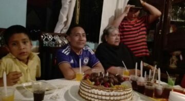 Imágenes para rendir homenaje a persona finada, estas pueden variar en su contenido.