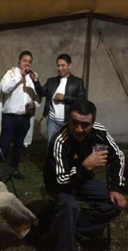 Imágenes para rendir homenaje a persona finada, estas pueden variar en su contenido.