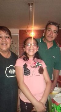 Imágenes para rendir homenaje a persona finada, estas pueden variar en su contenido.