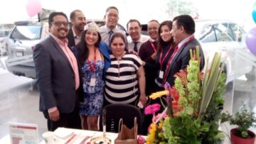 Imágenes para rendir homenaje a persona finada, estas pueden variar en su contenido.