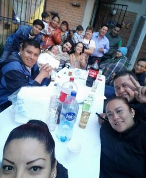 Imágenes para rendir homenaje a persona finada, estas pueden variar en su contenido.