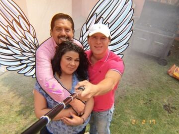 Imágenes para rendir homenaje a persona finada, estas pueden variar en su contenido.