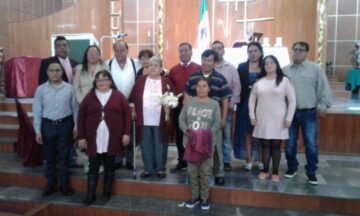 Imágenes para rendir homenaje a persona finada, estas pueden variar en su contenido.