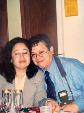Imágenes para rendir homenaje a persona finada, estas pueden variar en su contenido.
