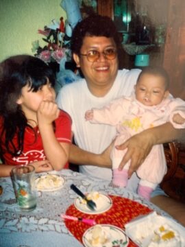 Imágenes para rendir homenaje a persona finada, estas pueden variar en su contenido.