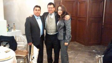 Imágenes para rendir homenaje a persona finada, estas pueden variar en su contenido.