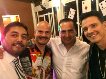 Imágenes para rendir homenaje a persona finada, estas pueden variar en su contenido.