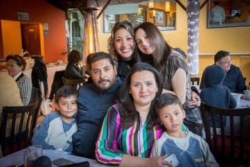 Imágenes para rendir homenaje a persona finada, estas pueden variar en su contenido.