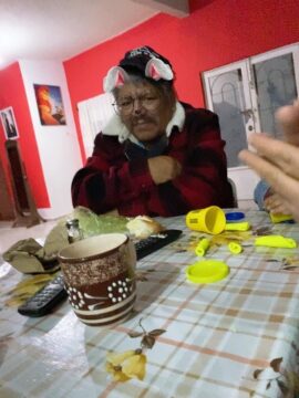 Imágenes para rendir homenaje a persona finada, estas pueden variar en su contenido.
