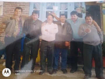 Imágenes para rendir homenaje a persona finada, estas pueden variar en su contenido.
