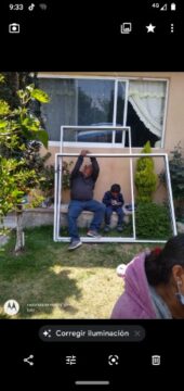 Imágenes para rendir homenaje a persona finada, estas pueden variar en su contenido.