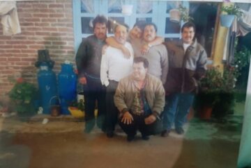 Imágenes para rendir homenaje a persona finada, estas pueden variar en su contenido.