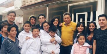 Imágenes para rendir homenaje a persona finada, estas pueden variar en su contenido.