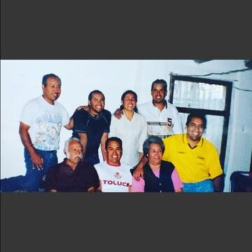 Imágenes para rendir homenaje a persona finada, estas pueden variar en su contenido.