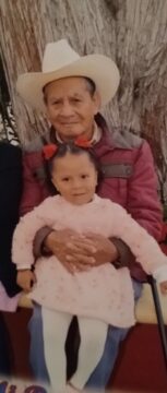 Imágenes para rendir homenaje a persona finada, estas pueden variar en su contenido.