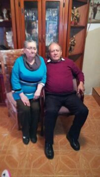Imágenes para rendir homenaje a persona finada, estas pueden variar en su contenido.
