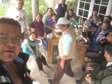 Imágenes para rendir homenaje a persona finada, estas pueden variar en su contenido.
