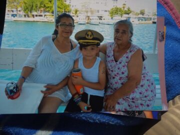 Imágenes para rendir homenaje a persona finada, estas pueden variar en su contenido.