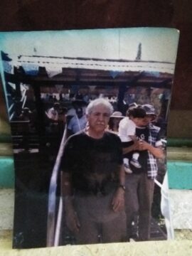 Imágenes para rendir homenaje a persona finada, estas pueden variar en su contenido.