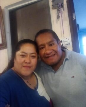 Imágenes para rendir homenaje a persona finada, estas pueden variar en su contenido.