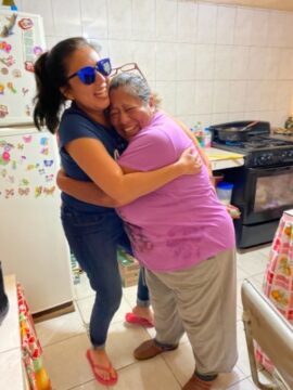 Imágenes para rendir homenaje a persona finada, estas pueden variar en su contenido.