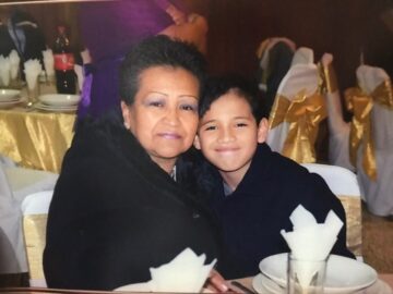 Imágenes para rendir homenaje a persona finada, estas pueden variar en su contenido.