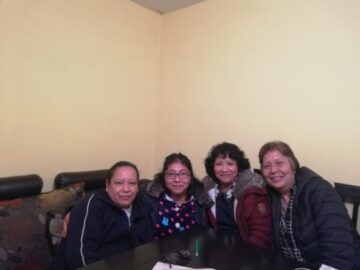 Imágenes para rendir homenaje a persona finada, estas pueden variar en su contenido.