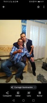 Imágenes para rendir homenaje a persona finada, estas pueden variar en su contenido.