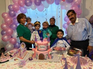 Imágenes para rendir homenaje a persona finada, estas pueden variar en su contenido.