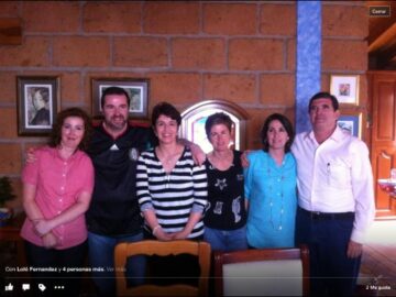 Imágenes para rendir homenaje a persona finada, estas pueden variar en su contenido.