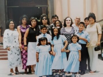 Imágenes para rendir homenaje a persona finada, estas pueden variar en su contenido.