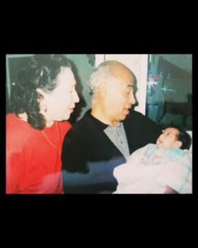 Imágenes para rendir homenaje a persona finada, estas pueden variar en su contenido.