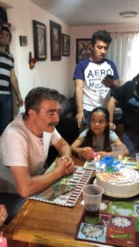 Imágenes para rendir homenaje a persona finada, estas pueden variar en su contenido.