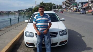 Imágenes para rendir homenaje a persona finada, estas pueden variar en su contenido.